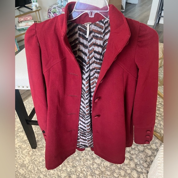 Free People Red Peacoat Pleated Back , Size 6 - Picture 3 of 9